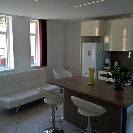 Kazinczy Apartment Kecskemét Eksteriør bilde