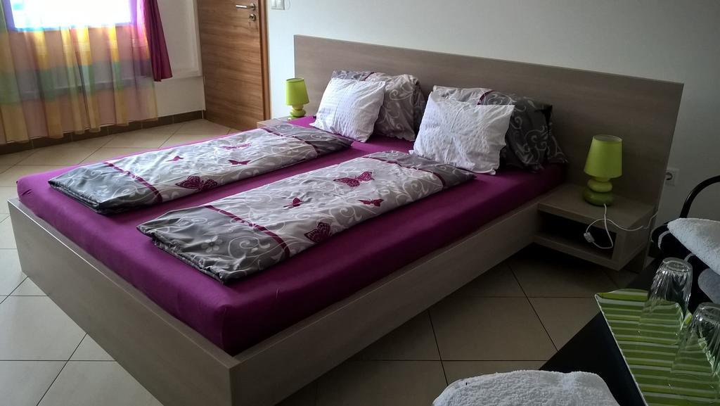 Kazinczy Apartment Kecskemét Rom bilde